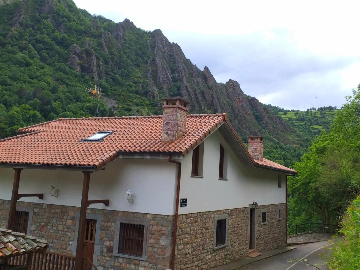 Ferienwohnung Casa Felisa Pola de Somiedo Exterior foto